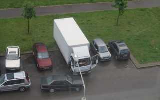 Стоянка грузовых автомобилей в жилой зоне